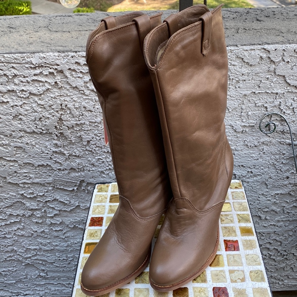 Vintage Dingo western boots. Size 7 M